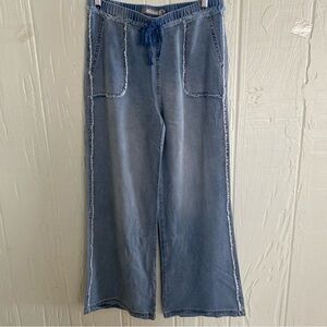 Tractr Blue Denim Wide-Leg Jeans Size Medium small fringe detail